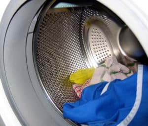Die Waschmaschine wieder sauber bekommen - mit Natron und Backpulver ganz einfach